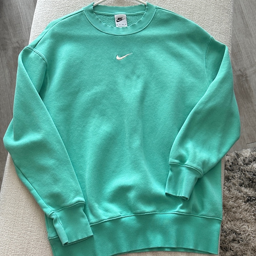 Nike Women’s Teal Crewneck Sweater